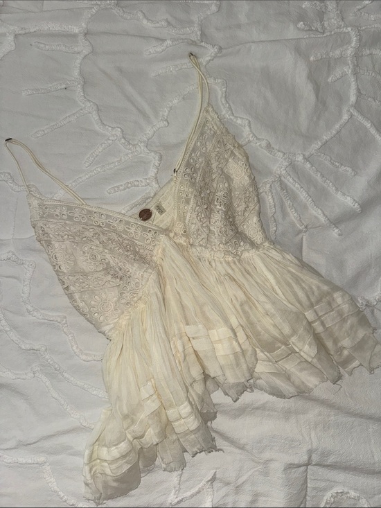 Free People Tops - Lace & Ruffle Ivory Camisole Top
